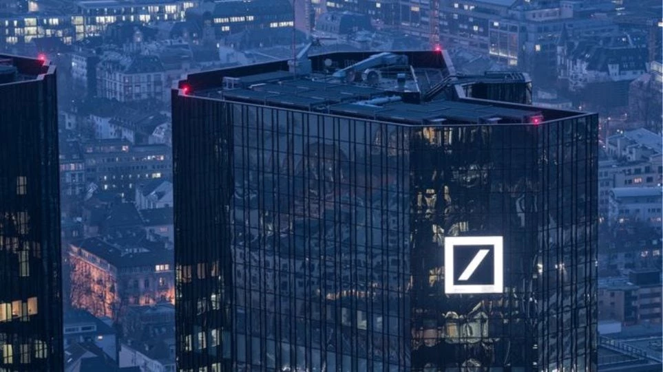 «Μυθοπλασία» τα περί συγχώνευσης με τη UBS, λέει η Deutsche Bank